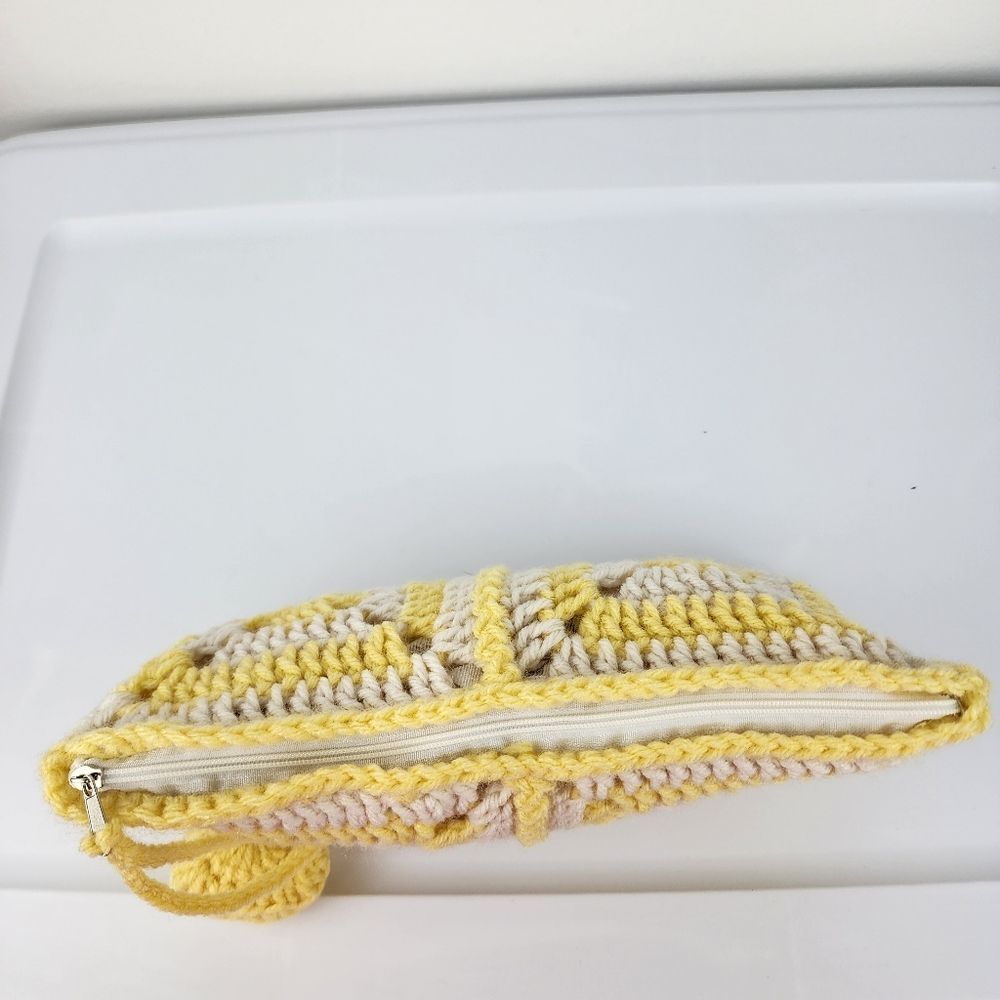 Handmade Crochet Granny Square Clutch Yellow Cream Boho Heart Charm Makeup Pouch - Picture 6 of 15